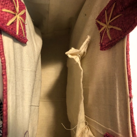 Pink purse - Picture 2 of 3